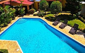Hotel Los Pinos Managua